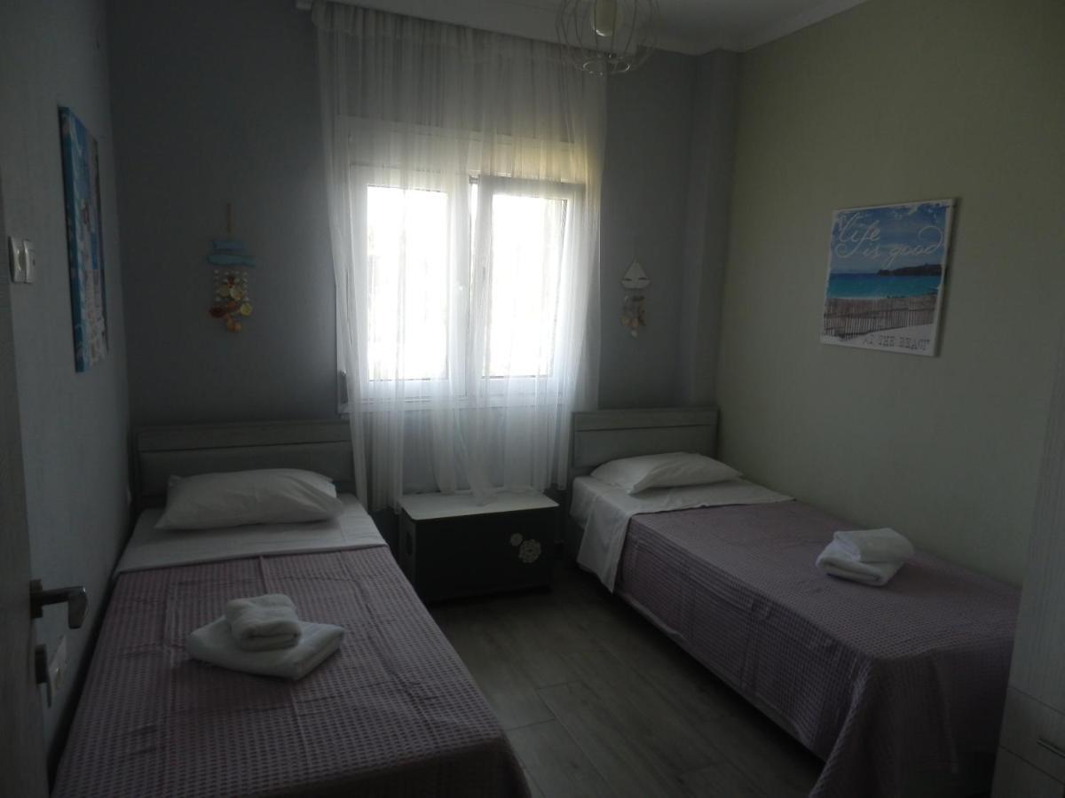 Zephyros Family Apartments 1 Ormos Panagias Buitenkant foto